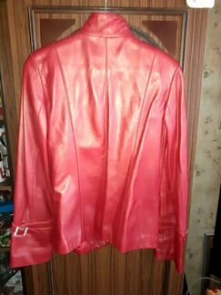 Кожаная куртка женская