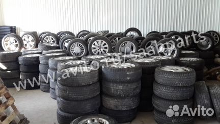 Кулак поворотный левый Saab 9000 1989-1998г