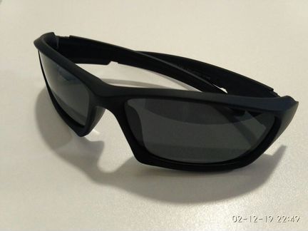 Солнцезащитные поляризационные очки