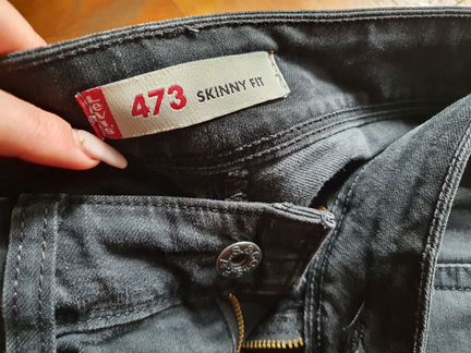Джинсы levis