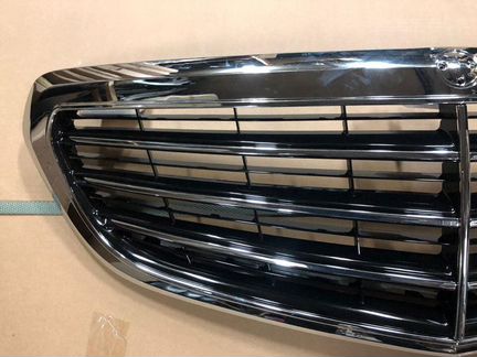 Решетка радиатора Mercedes E 212 рестайлинг