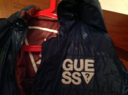 Продам пуховик Guess, р-р 6-8-10 лет, США
