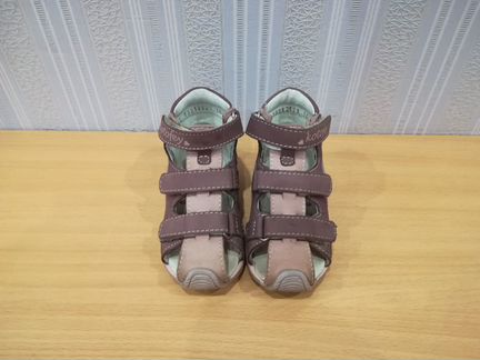 Сандалии котофей 22 р