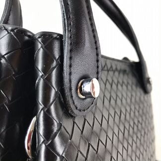 Новая женская коженная сумка 