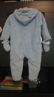 Теплый флисовый комбинезон с капюшоном, рукавичкам