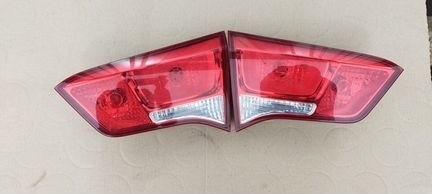Фонарь правый киа рио 3 Рестайлинг 924044X500