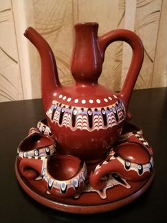 Кувшин и чарки троянская керамика, Болгария