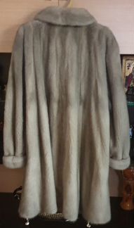 Практически новая шуба. Надета, раза 4 за 3 зимы