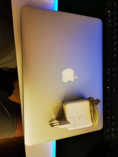 Macbook Air early 2015 256gb