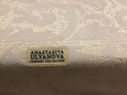 Матрас с чехлом и подушкой под колени