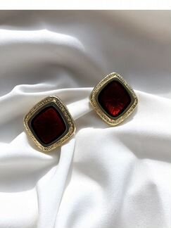 Массивные серьги бордо