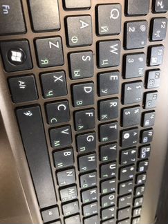 Asus нетбук (минибук) Eee PC 1025C