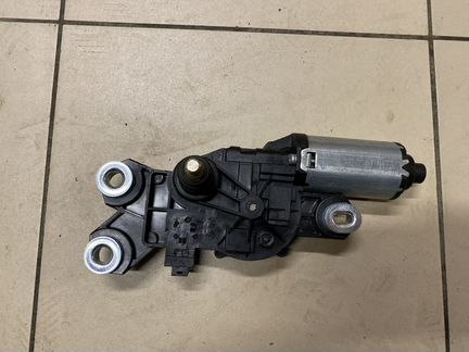 Мотор очистителя 5-ой двери V70/XC70 30663891