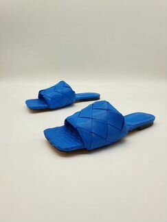 Шлепанцы bottega veneta крупное плетение