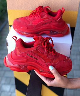 Balenciaga triple s
