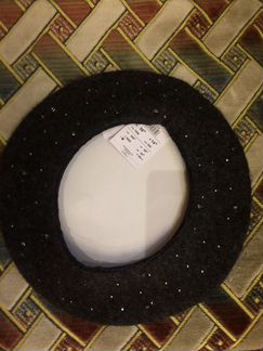 Берет женский