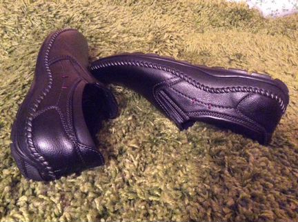 Мужские туфли размер 42 новые. Торг уместен