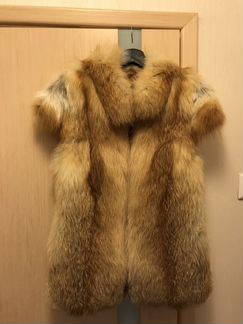 Жилет из меха лисы