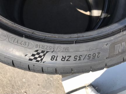 Michelin Pilot Sport 4 265/35+245/40R18 на Mercede