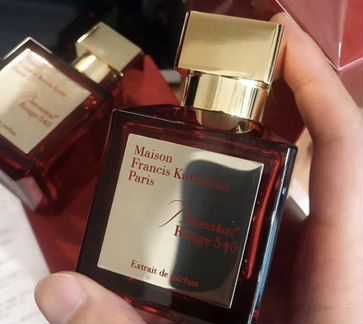 Мaison Francis Кurkdjiаn bассаrаt rougе 540 eхtrai