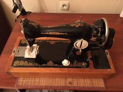 Швейная машина Подольск 60 годов