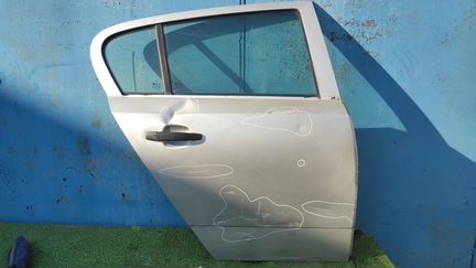 Дверь задняя правая Opel Astra H 2004-2014