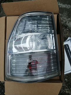 Фонарь задний левый Паджеро 4