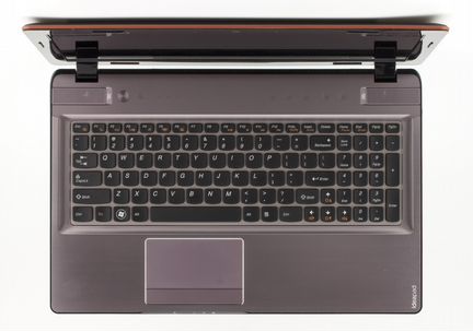 Ноутбук Lenovo Y570 на запчасти б/у