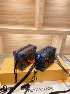 Сумка Louis Vuitton