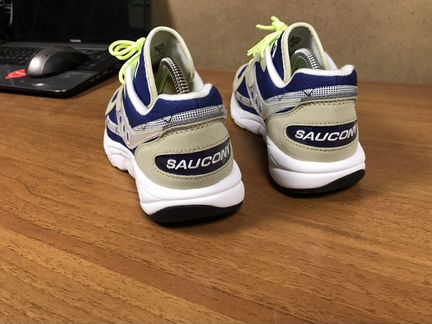 Кроссовки Saucony