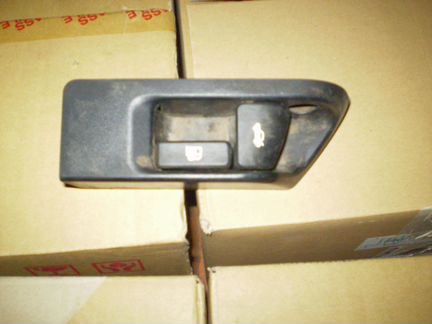 Ручки багажника и бензобака Toyota Camry v40