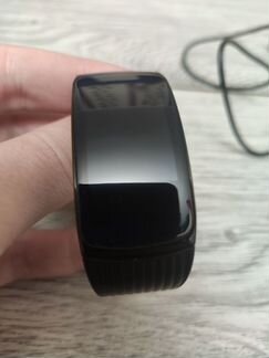 Умные часы Samsung Gear Fit2 Pro лот 135