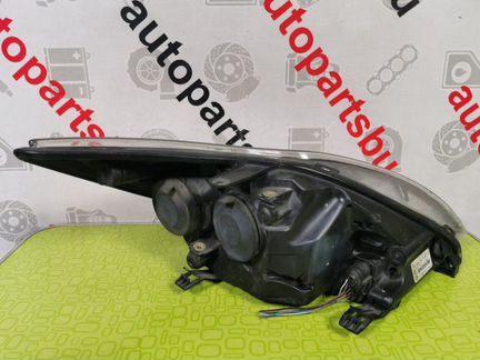 Фара левая Ford Focus 2 2008-2011