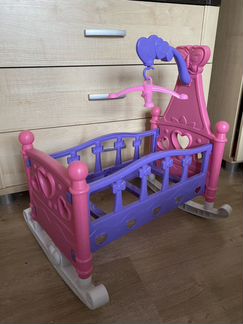 Кровать для кукол