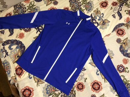 Спортивная кофта under armour