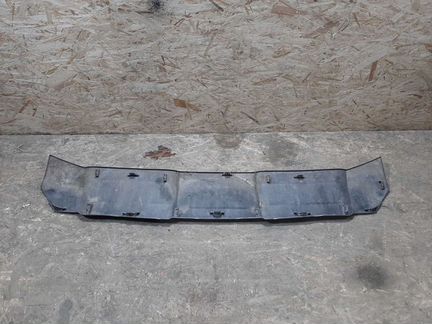 Накладка переднего бампера Lexus LX570