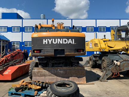 Колесный экскаватор Hyundai 170W-9S