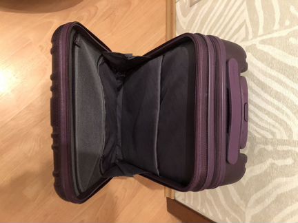 Чемодан на колесах