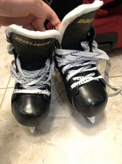Коньки хоккейные детские