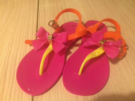 Шлепки для девочки размер 33-34 размер