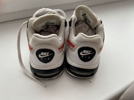 Кроссовки Nike