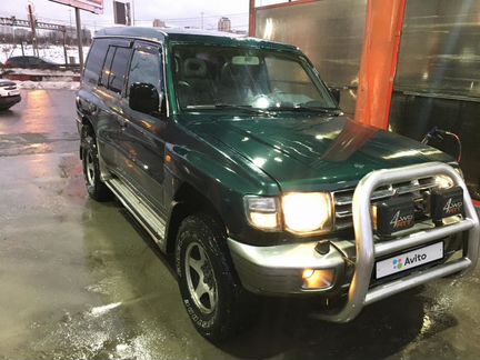 Mitsubishi Pajero 3.0 AT, 1998, 230 000 км