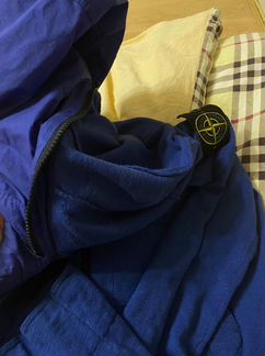 Продам оригинальный Stone Island