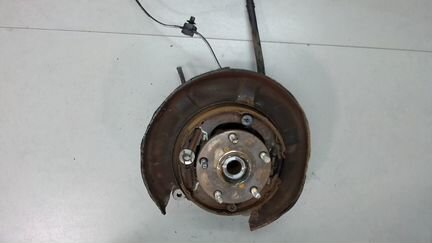 Ступица (кулак, цапфа) правая задняя Subaru Tribec