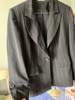 Продаю Костюм с юбкой женский