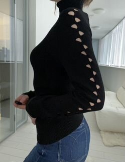 Свитер черный Versace